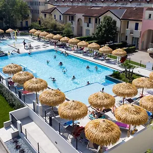 Quercia Lido Altanea Apartment